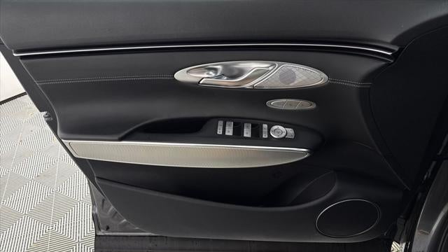 2023 Genesis GV70 2.5T Standard