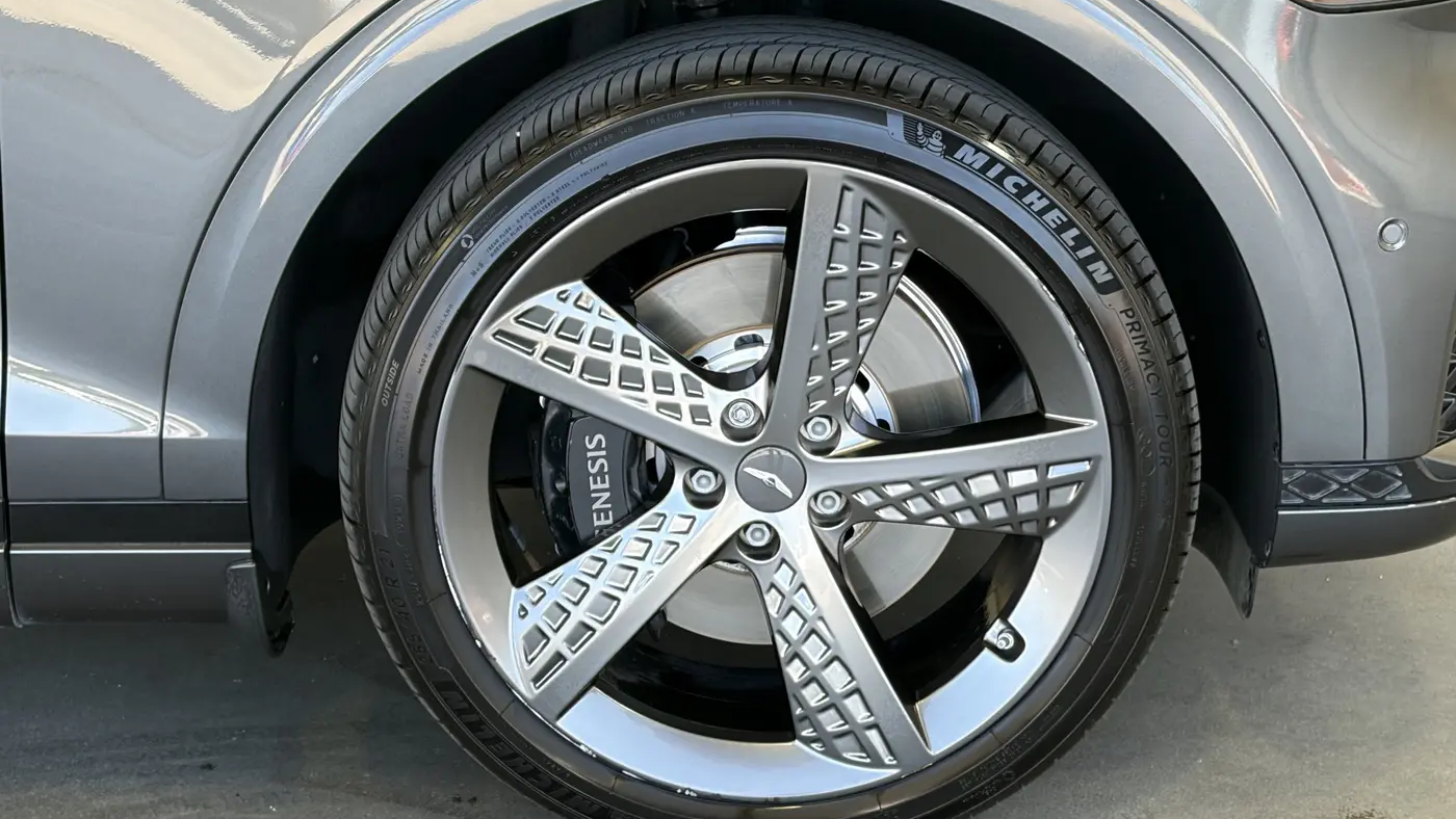 2023 Genesis GV70 2.5T Standard