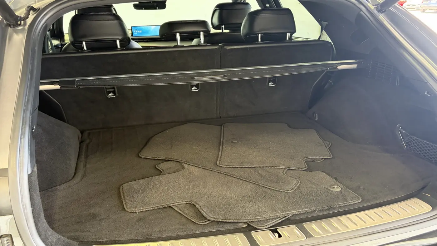 2023 Genesis GV70 2.5T Standard