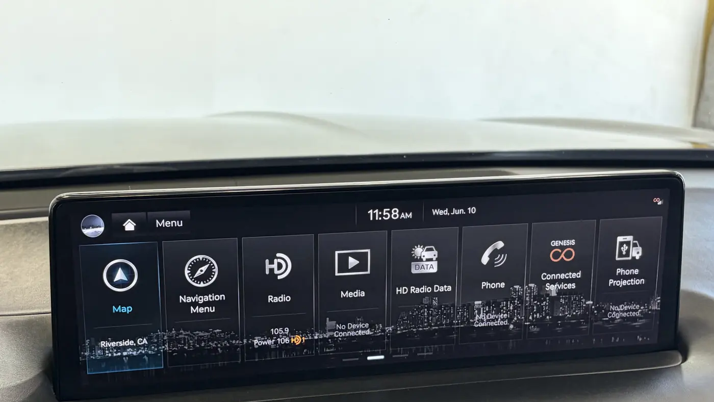2023 Genesis GV70 2.5T Standard