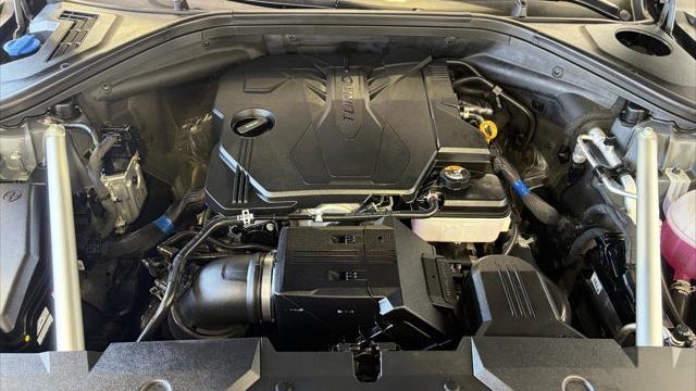 2023 Genesis GV70 2.5T Standard