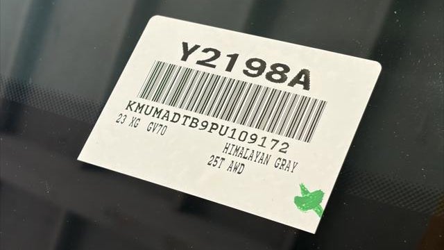 2023 Genesis GV70 2.5T Standard