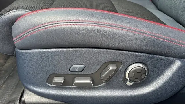 2023 Genesis GV70 2.5T Standard