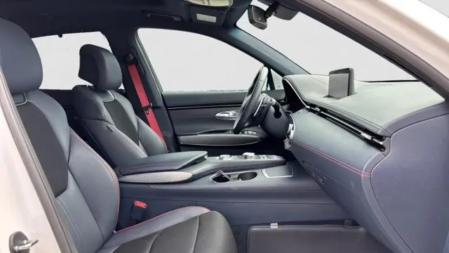 2023 Genesis GV70 2.5T Standard