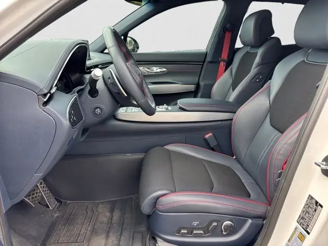 2023 Genesis Gv70 - $40,995