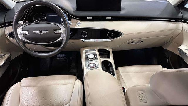 2023 Genesis GV70 2.5T Standard