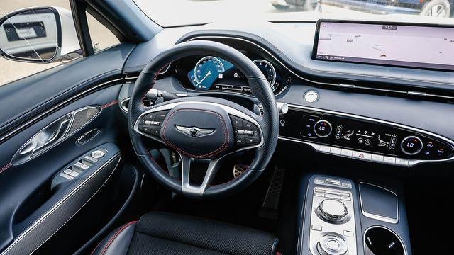 2023 Genesis GV70 2.5T Standard