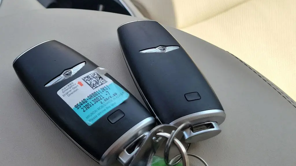 2023 Genesis GV70 2.5T Standard