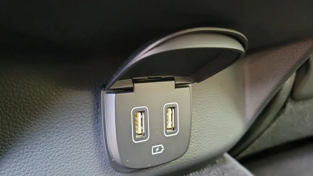 2023 Genesis GV70 2.5T Standard