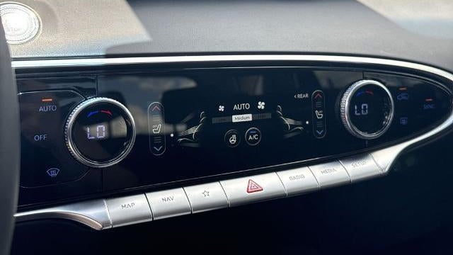 2023 Genesis GV70 2.5T Standard