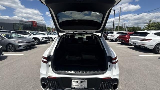 2023 Genesis GV70 2.5T Standard