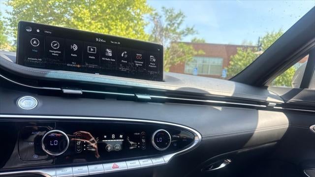 2023 Genesis GV70 2.5T Standard