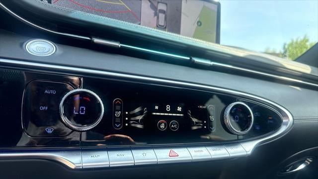 2023 Genesis GV70 2.5T Standard