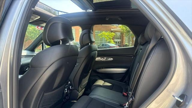 2023 Genesis GV70 2.5T Standard