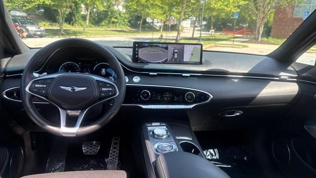 2023 Genesis GV70 2.5T Standard