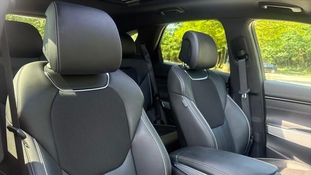 2023 Genesis GV70 2.5T Standard