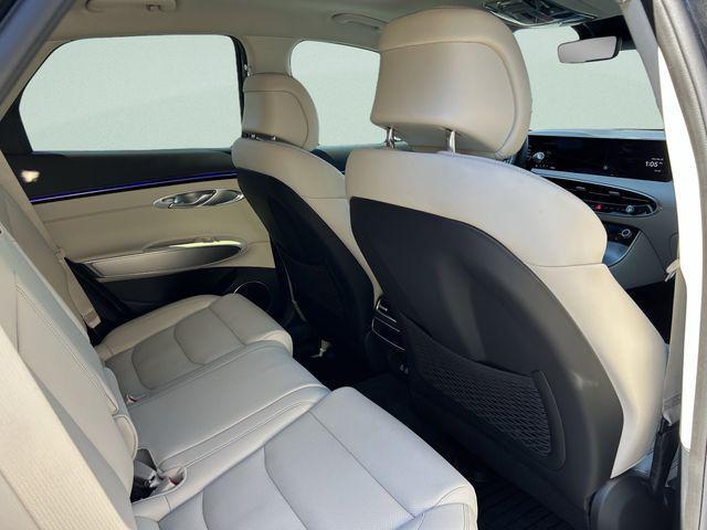 2026 Genesis Gv70 - $47,991