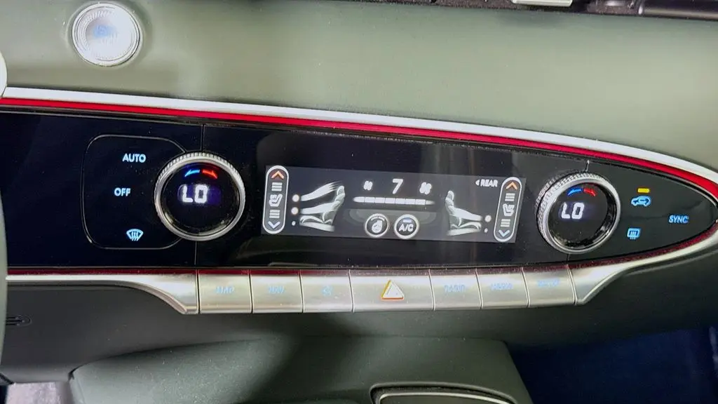 2022 Genesis GV70 2.5T Standard