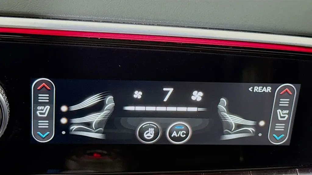 2022 Genesis GV70 2.5T Standard