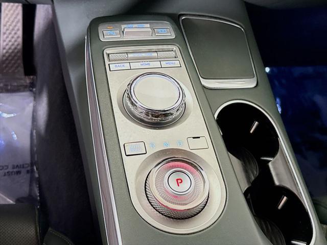2022 Genesis Gv70 - $37,956