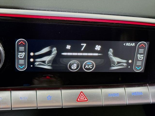 2022 Genesis Gv70 - $37,956