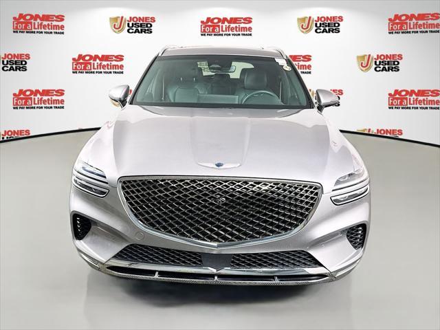 2022 Genesis Gv70 - $37,956