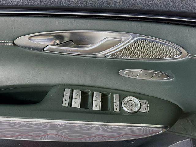 2022 Genesis Gv70 - $37,956