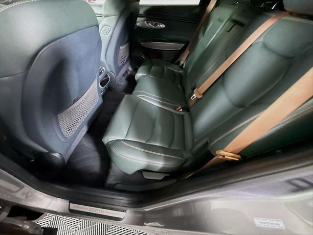 2022 Genesis Gv70 - $37,956
