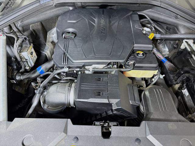 2022 Genesis Gv70 - $37,956