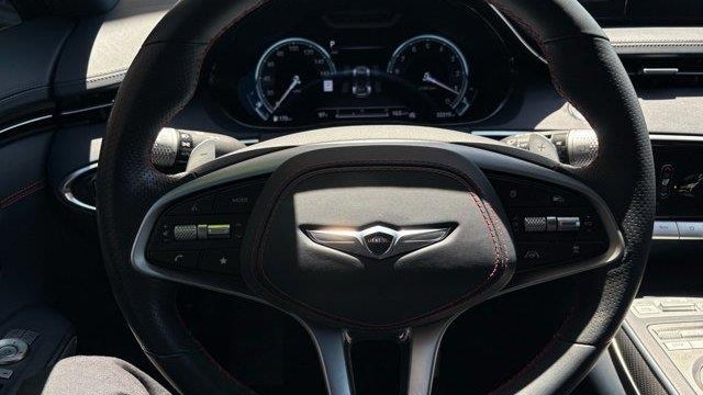 2023 Genesis GV70 2.5T Standard