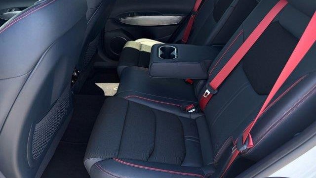 2023 Genesis GV70 2.5T Standard