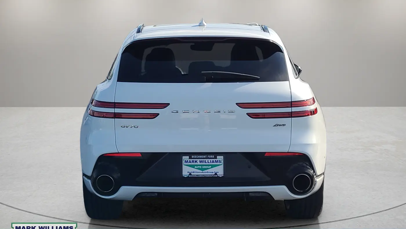 2023 Genesis GV70 2.5T Standard
