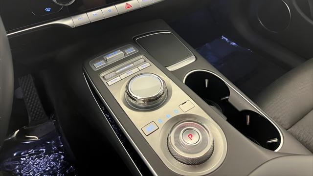 2025 Genesis GV70 2.5T Standard