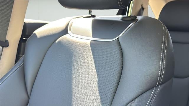 2026 Genesis GV70 2.5T Standard