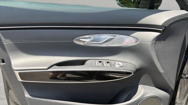 2026 Genesis GV70 2.5T Standard