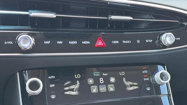 2026 Genesis GV70 2.5T Standard