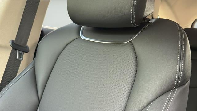 2026 Genesis GV70 2.5T Standard