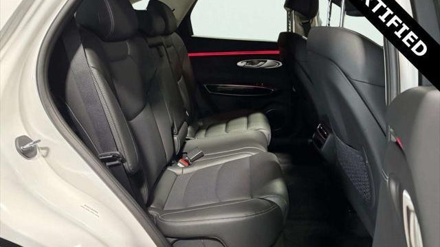 2026 Genesis GV70 2.5T Standard