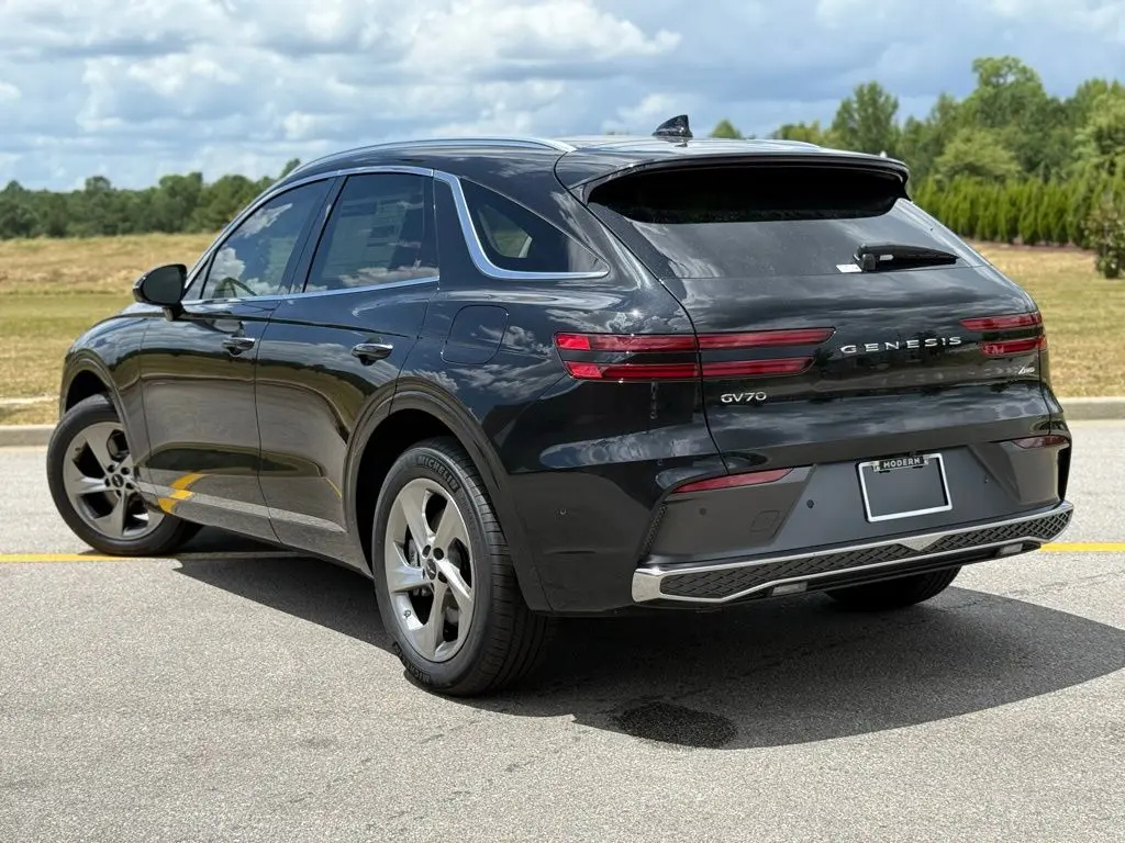 2026 Genesis Gv70 - $50,214
