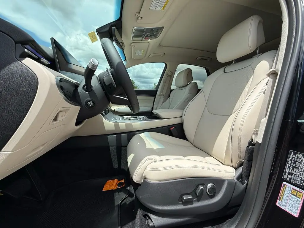 2026 Genesis Gv70 - $50,214