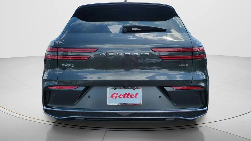 2026 Genesis GV70 2.5T Advanced