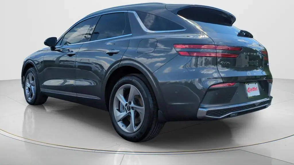 2026 Genesis GV70 2.5T Advanced