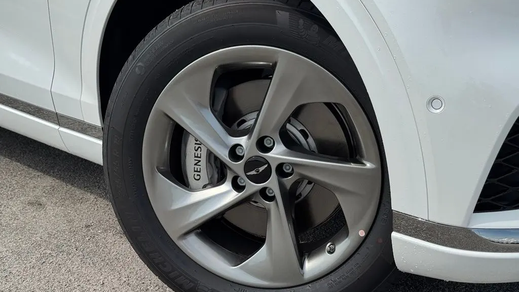 2026 Genesis GV70 2.5T Advanced