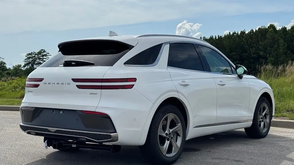 2026 Genesis GV70 2.5T Advanced