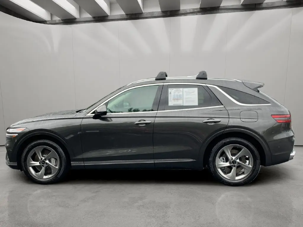 2026 Genesis Gv70 - $51,212
