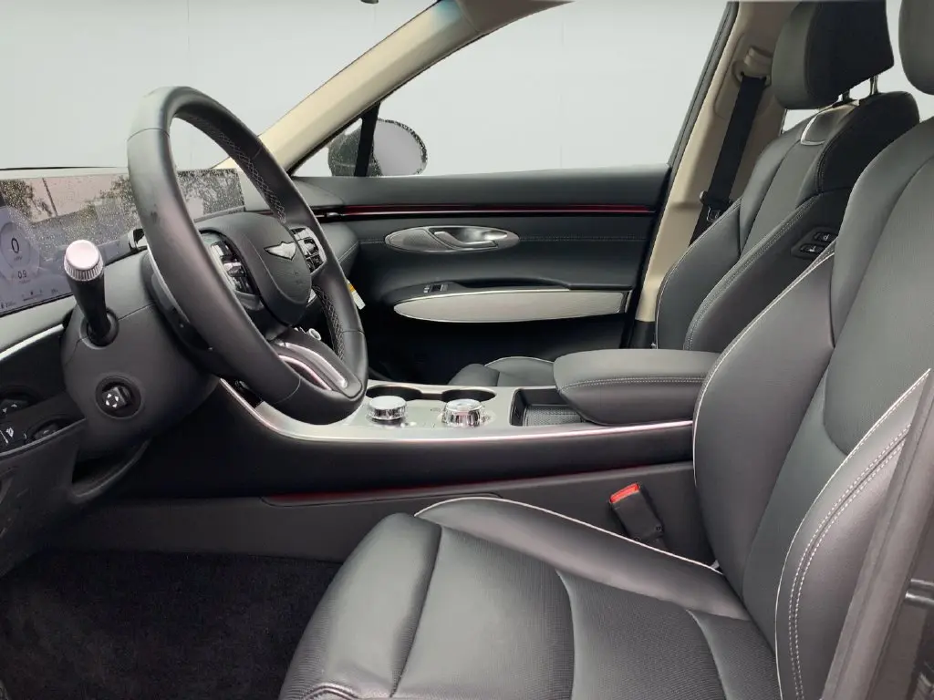 2026 Genesis Gv70 - $51,212