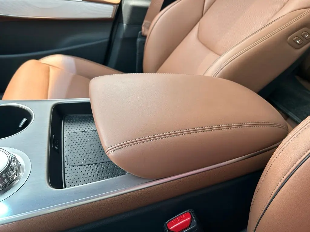 2026 Genesis Gv70 - $49,988