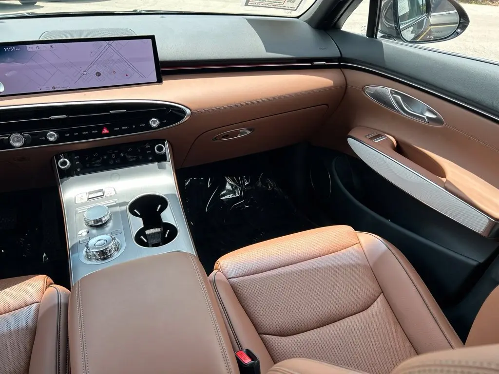 2026 Genesis Gv70 - $47,298