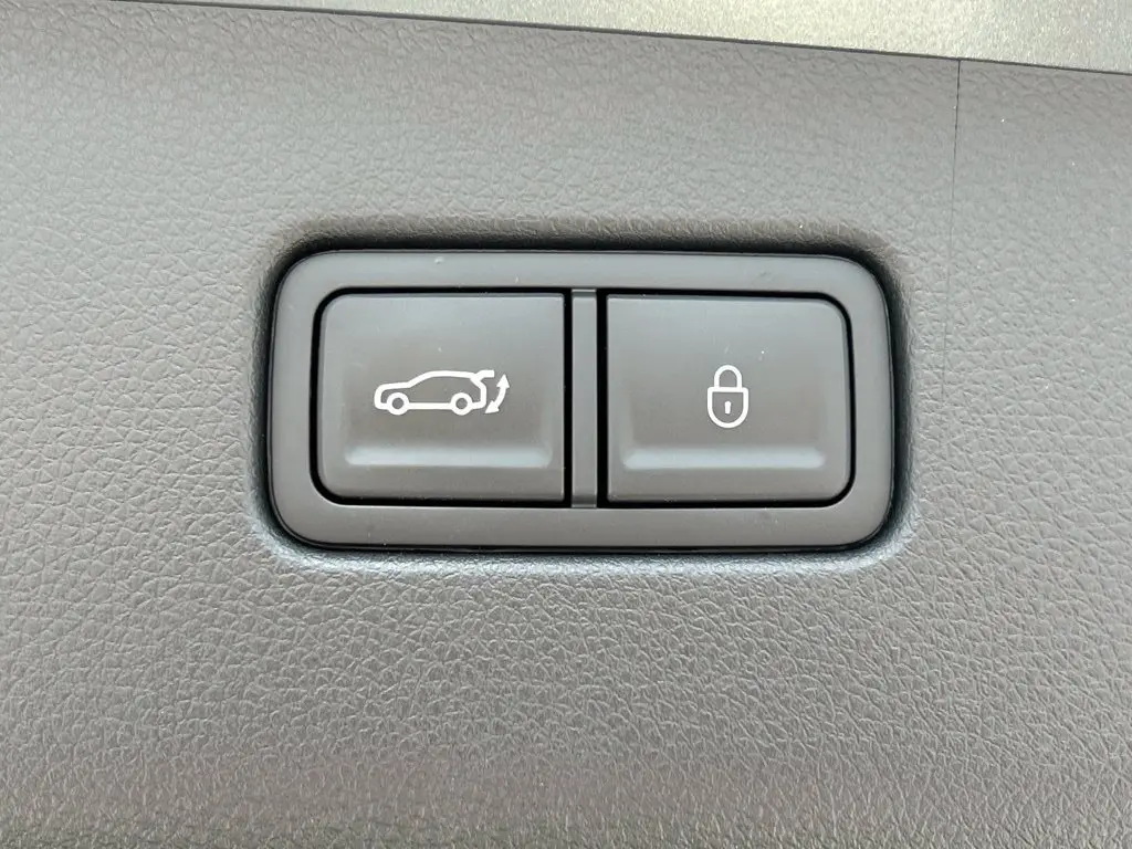 2026 Genesis Gv70 - $47,298