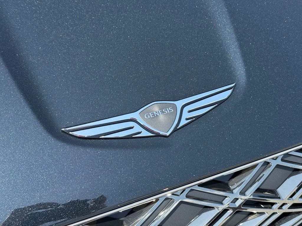 2027 Genesis Gv70 - $55,427